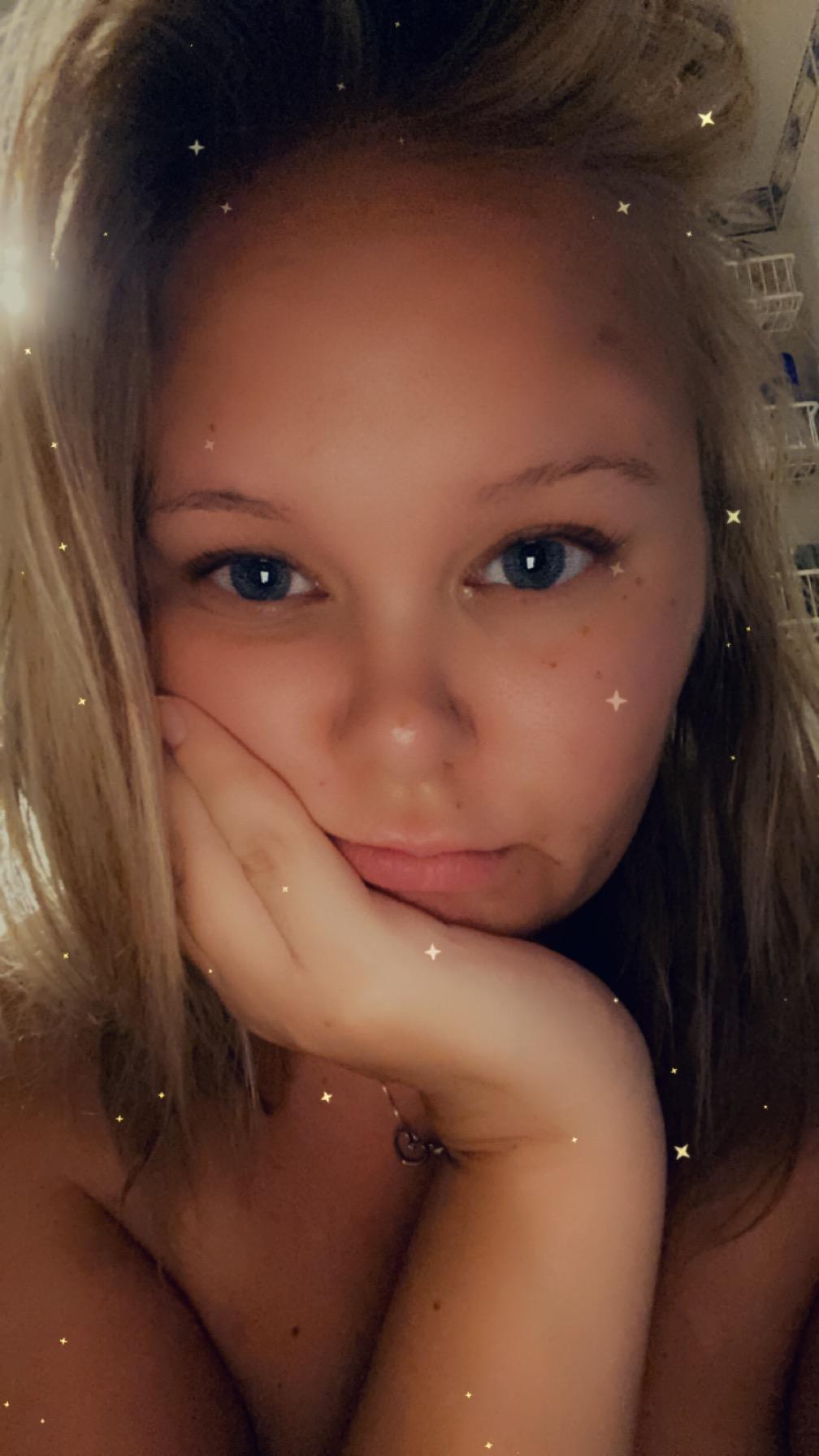 Kiwiie live from Sweden