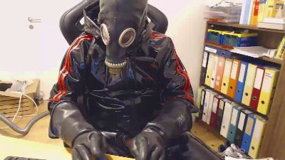 Leder_Gummi live from Switzerland