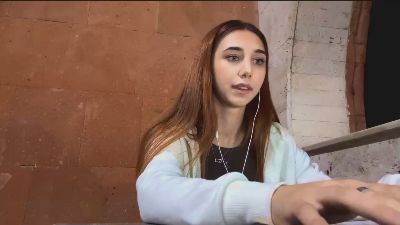 LexieVaka live from France
