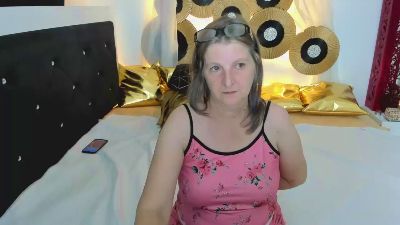 Lily__sun live from Romania