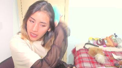Linnie_doll live from Colombia