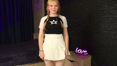 LissetteMallas live from Netherlands
