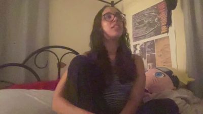 LoveliDawn live from United States