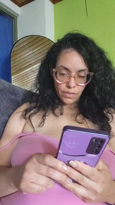 Lucci_Lovee live from Colombia