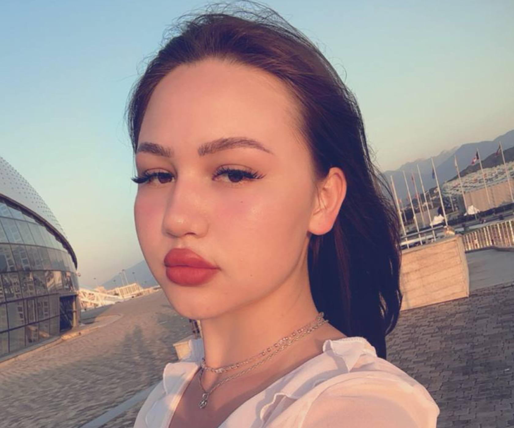 LucianaOkamoto live from France