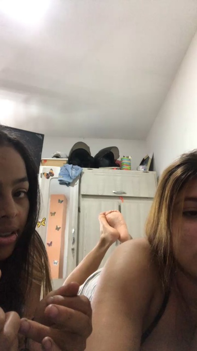 LyDer88 live from Colombia