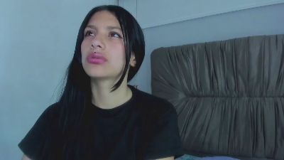 Madhi_evans live from Colombia