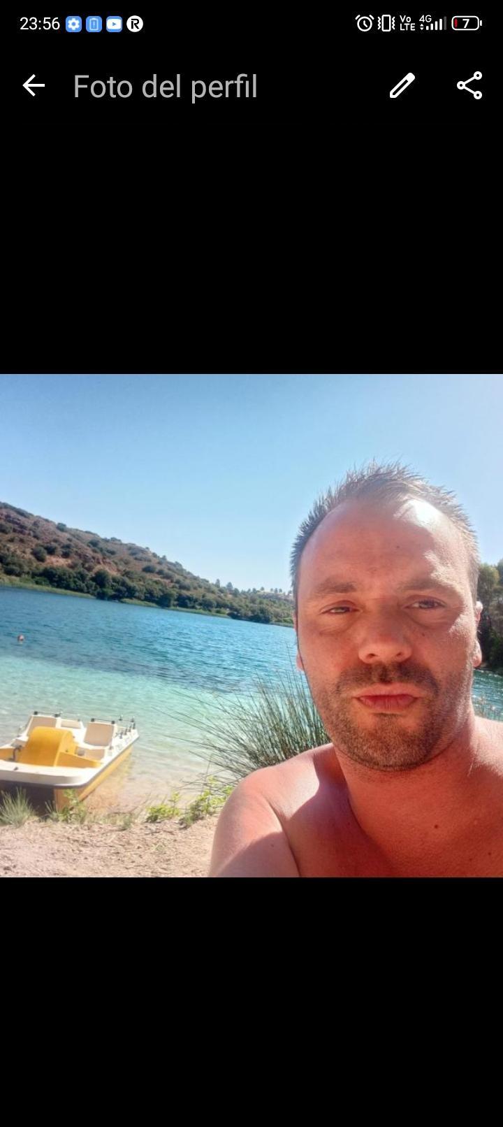 Manchego85 live from Spain
