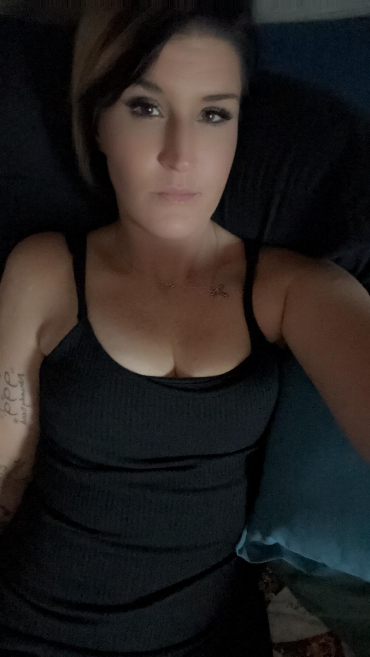 Marie789 live from United States