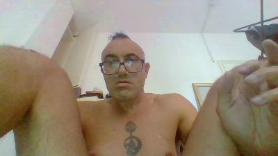 MaxwellHammer live from United Kingdom