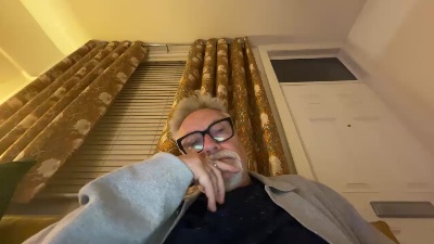 Misterblusky01 live from United Kingdom