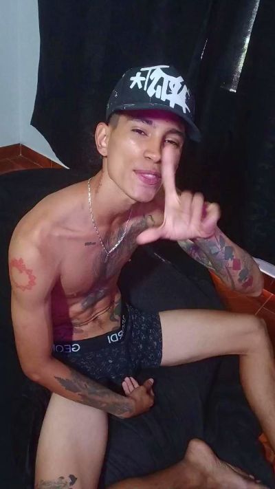 MonkeyD_66 live from Colombia