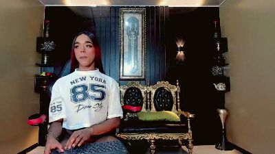 Nashla_21 live from Netherlands