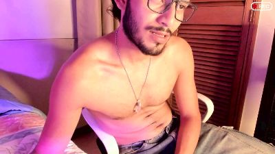 Nicolasrodrii live from Italy