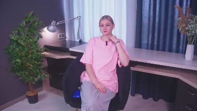 PamilaOldfather live from France