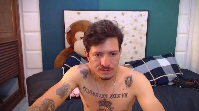 Roco_AndVane live from Colombia