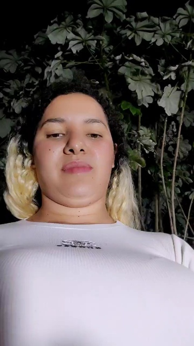 Rossita_Golden1 live from Chile