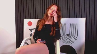 RoxieHitchens live from United States