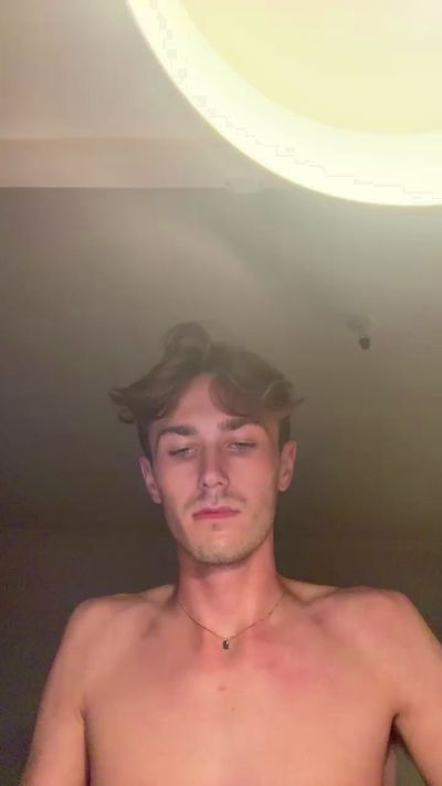 Sully0 live from United Kingdom