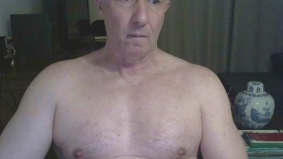 Tonyxxx64 live from Spain
