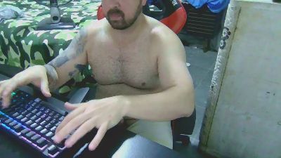 Umdoidoqualquer live from Brazil