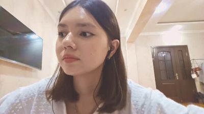 ValerieChavous live from United States