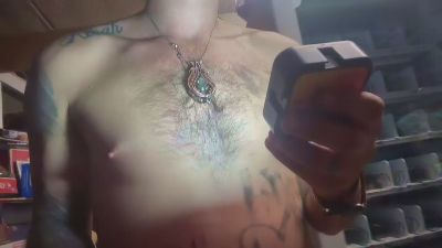 WellHello69 live from United States