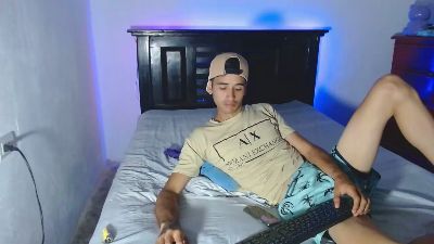 abrahamm25 live from Venezuela