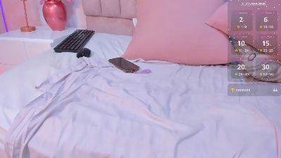 amina_westt live from Colombia