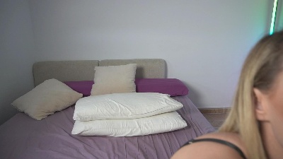anee_lory live from Hungary