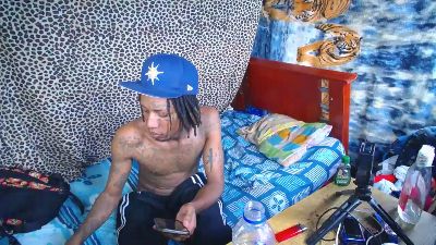 bomba6663 live from United Kingdom