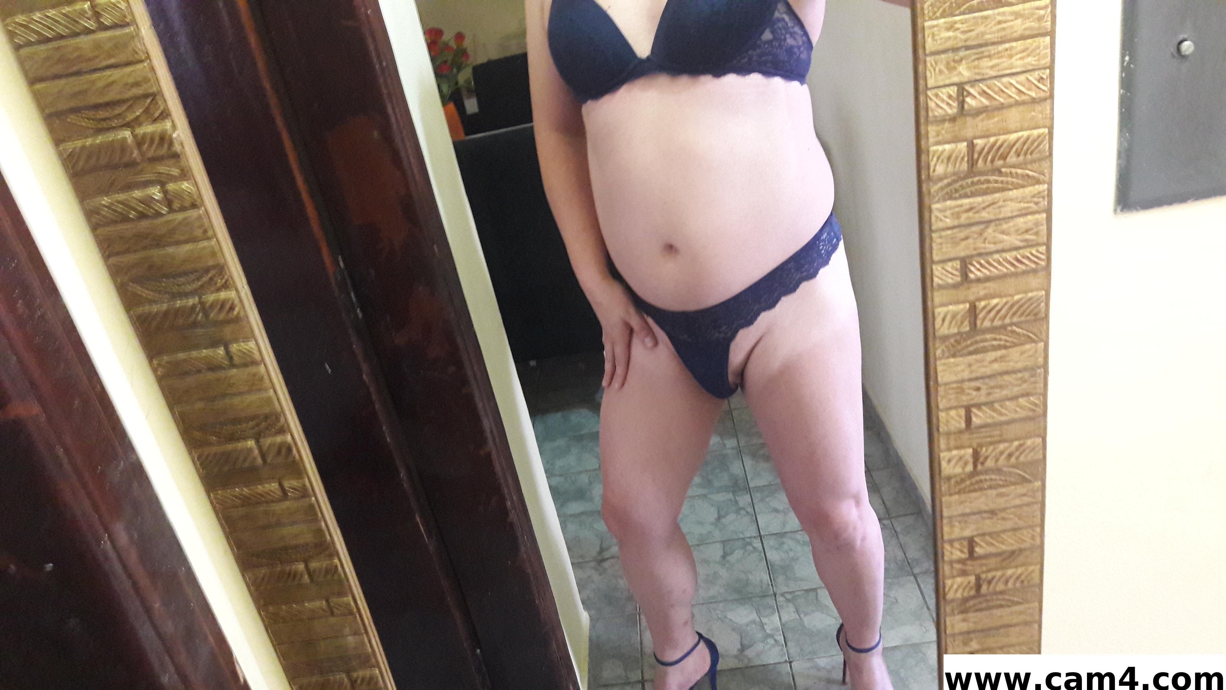 britany__ live from Brazil
