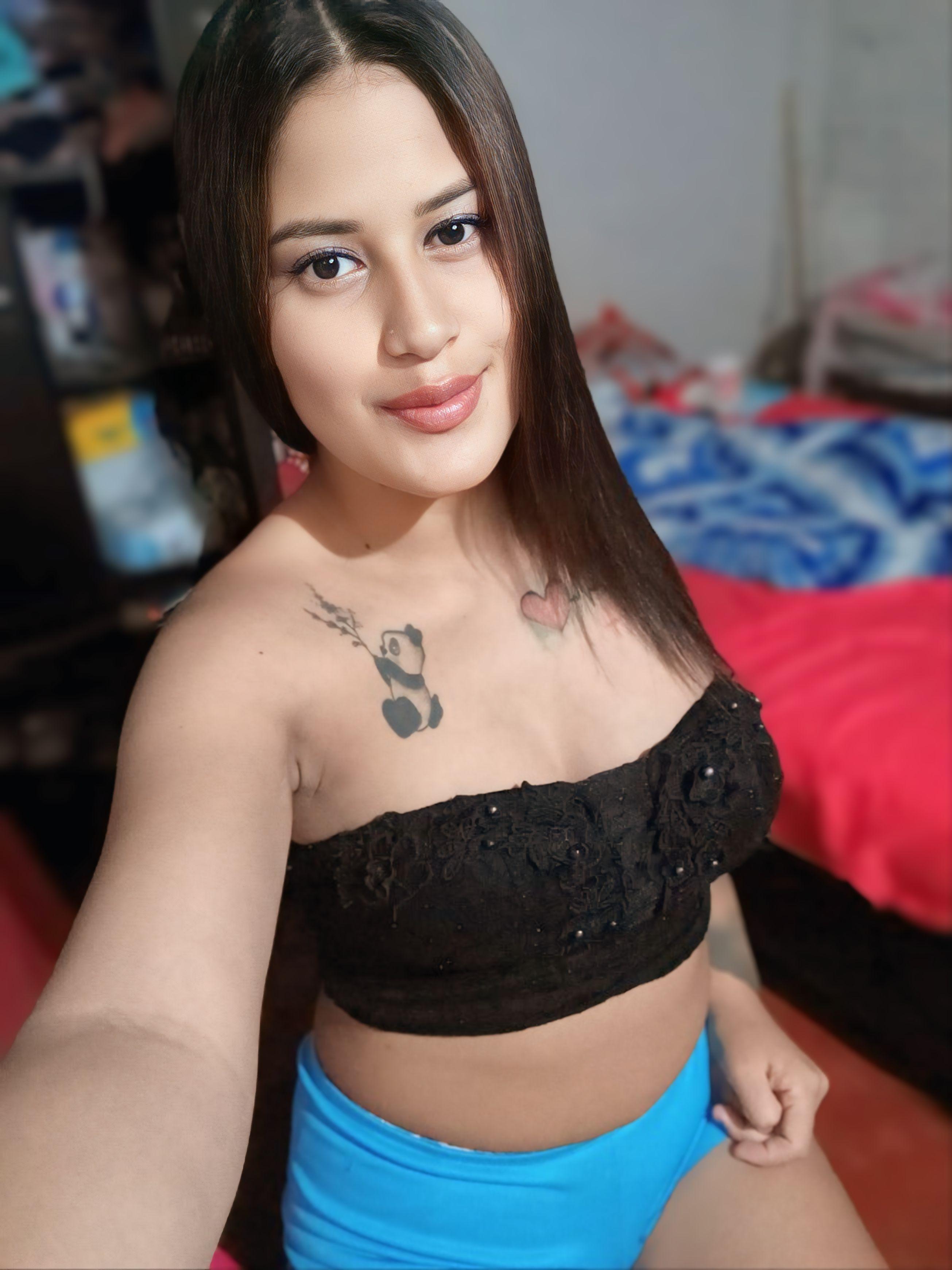 celeste218 live from Colombia