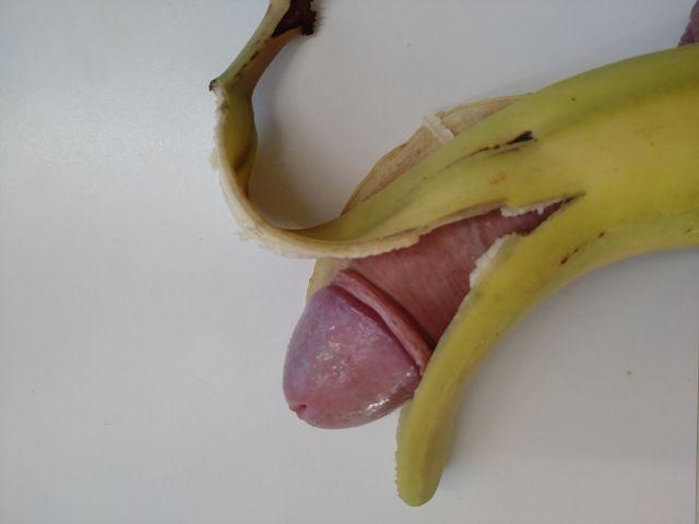 curvedpenis19 live from Germany