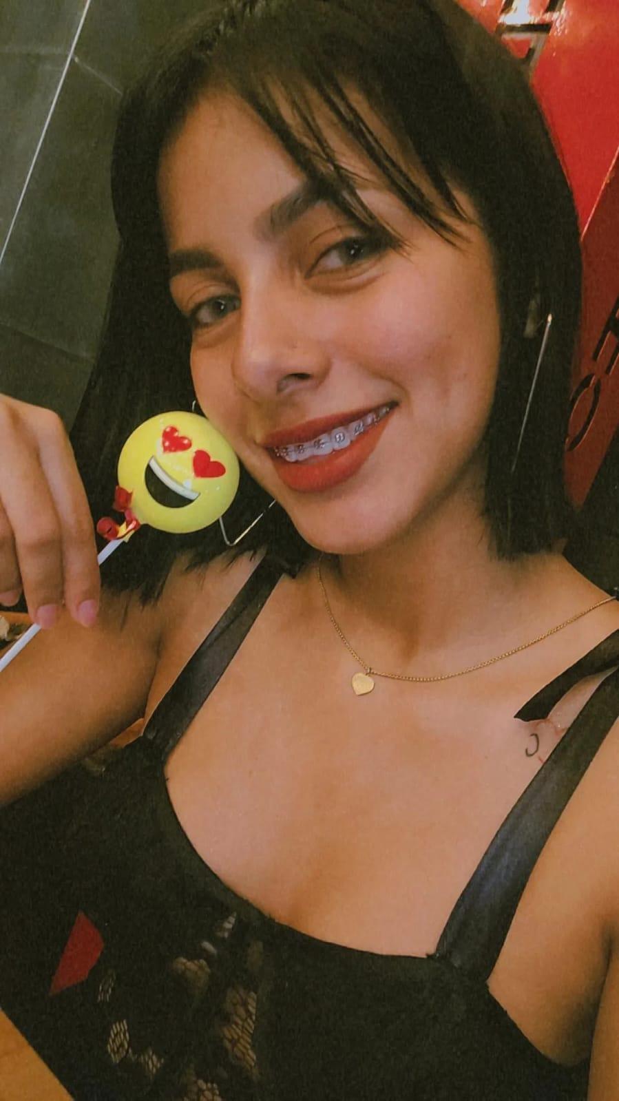 cute_plop live from Italy