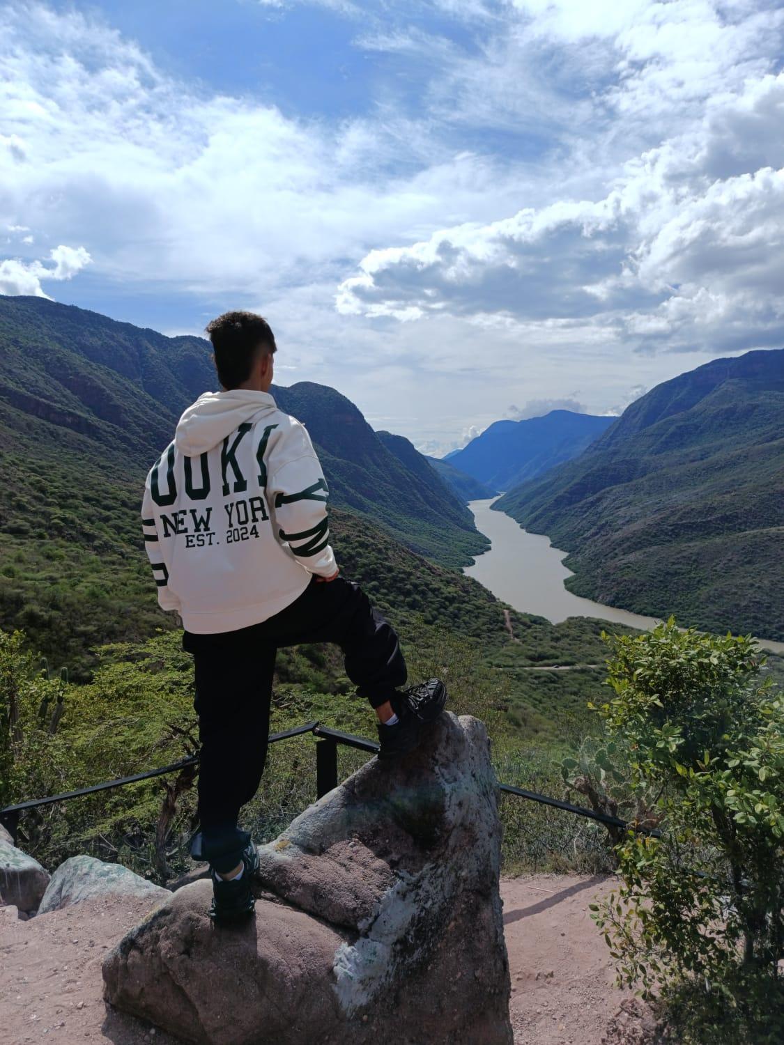 dareck_18 live from United States