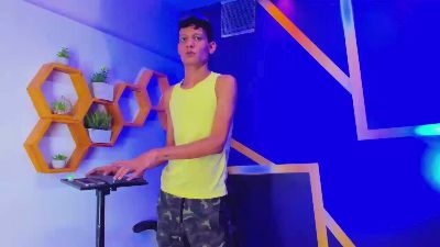imperial_boys_ live from Colombia
