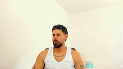 justyntr live from Colombia