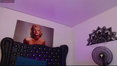 katheriine27_ live from United States