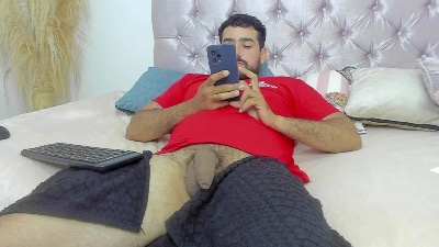 klauss04 live from Colombia