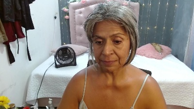 lalisha_96 live from Colombia