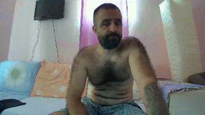 loveivat live from United Kingdom