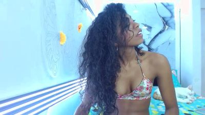 maia_little2 live from Colombia