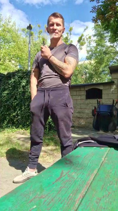 piotr186 live from Poland