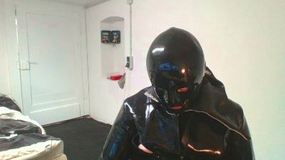 rubberneoguy live from Germany