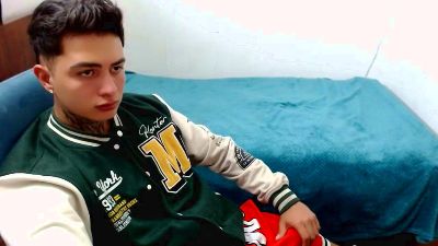 santii_ss live from Colombia