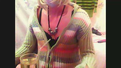 sissypissy live from United Kingdom