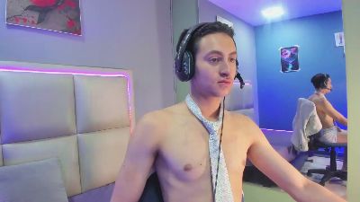 tommycollinss live from Colombia