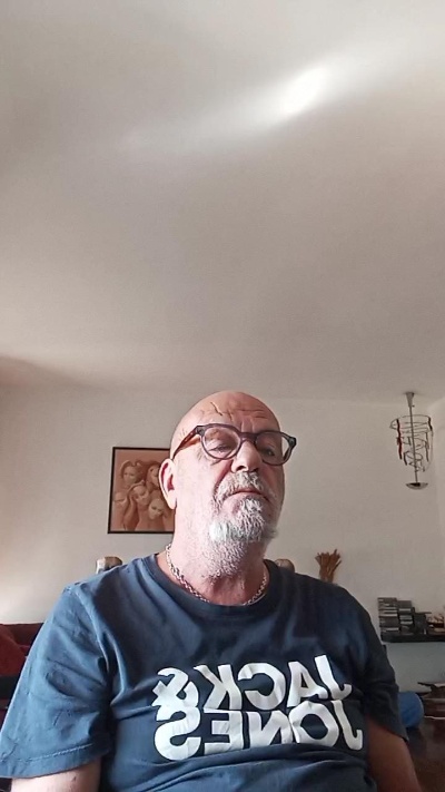 vecchioporco7 live from Italy